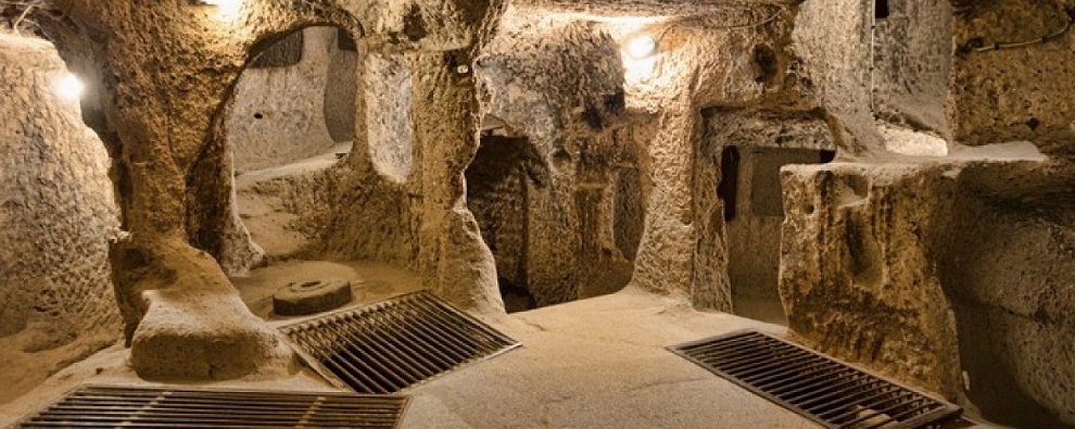 Cu Chi Tunnels