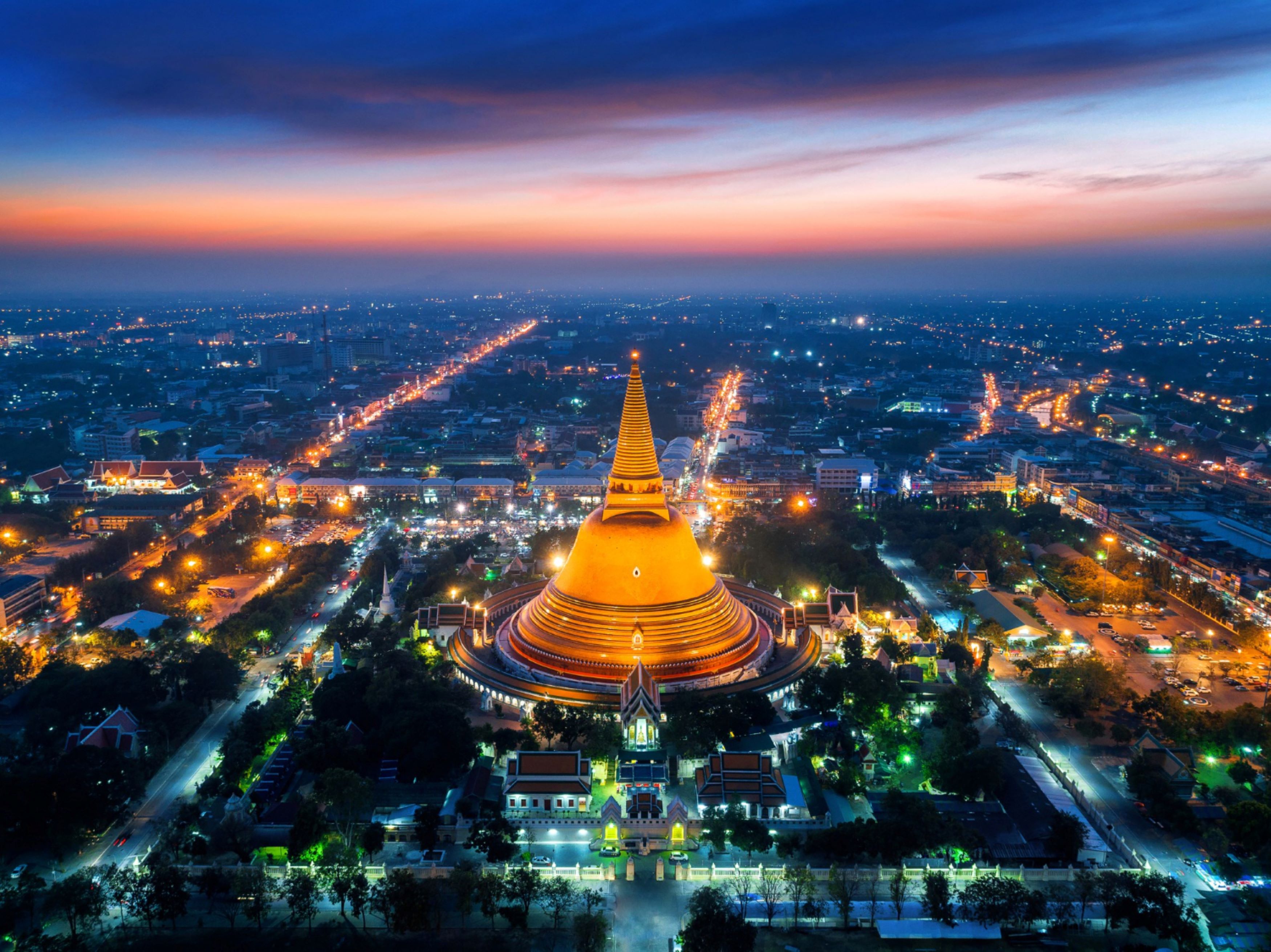 Experience Bangkok Nightlife: Night Tours