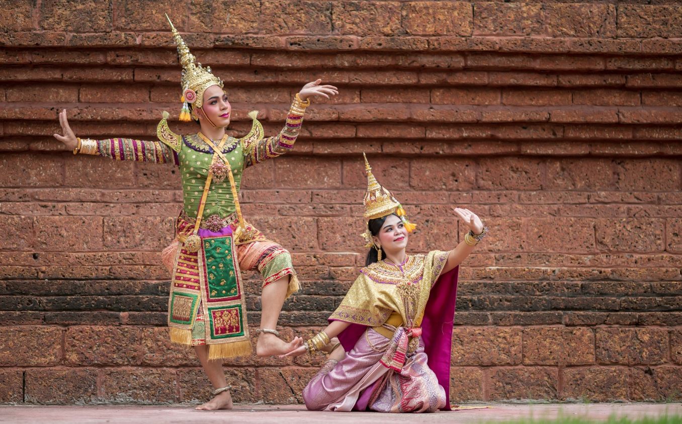 Experience Thai Traditional Dance Shows