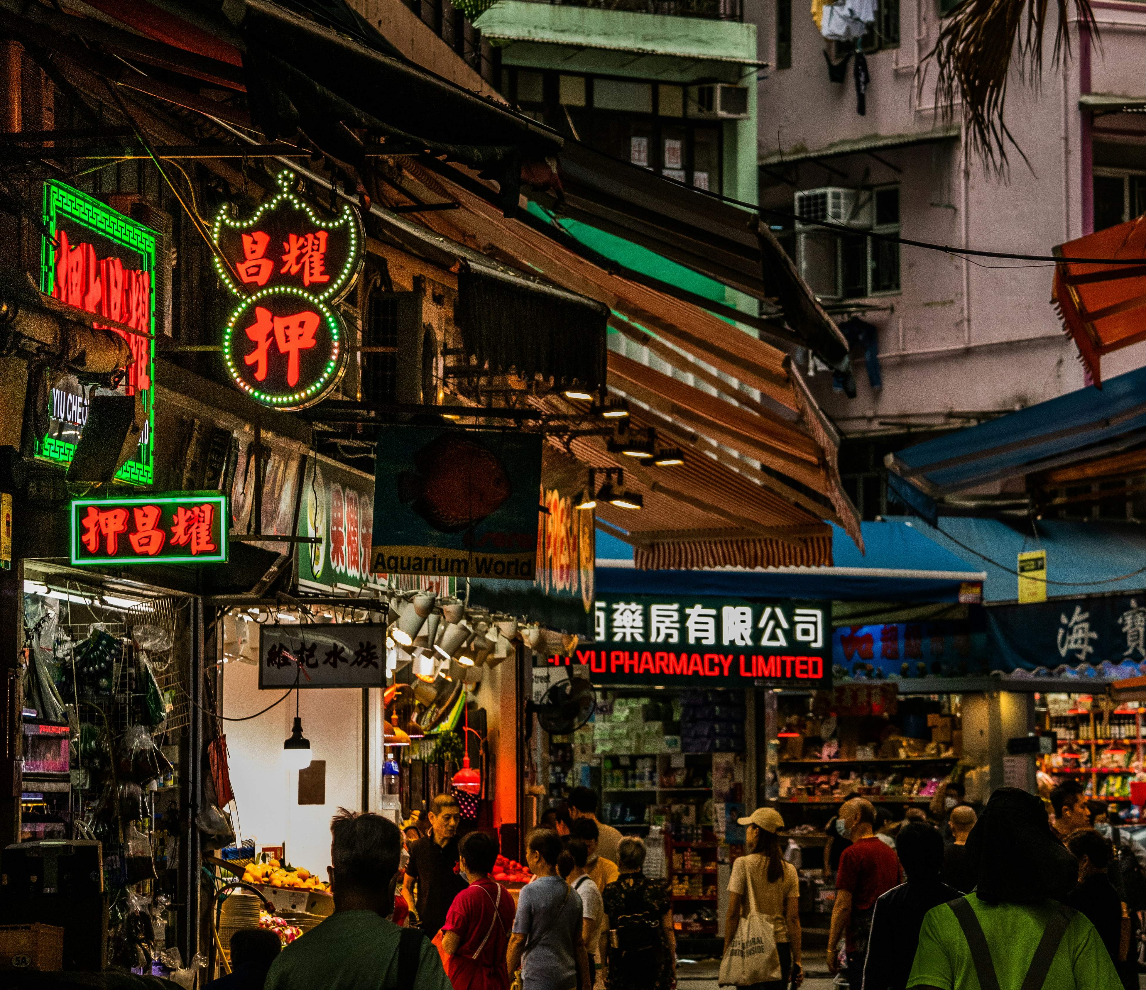Savor the best food tours in Bangkok. Join us for a culinary adventure!